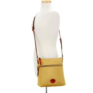 CLASSIC Dooney and Bourke nylon crossbody